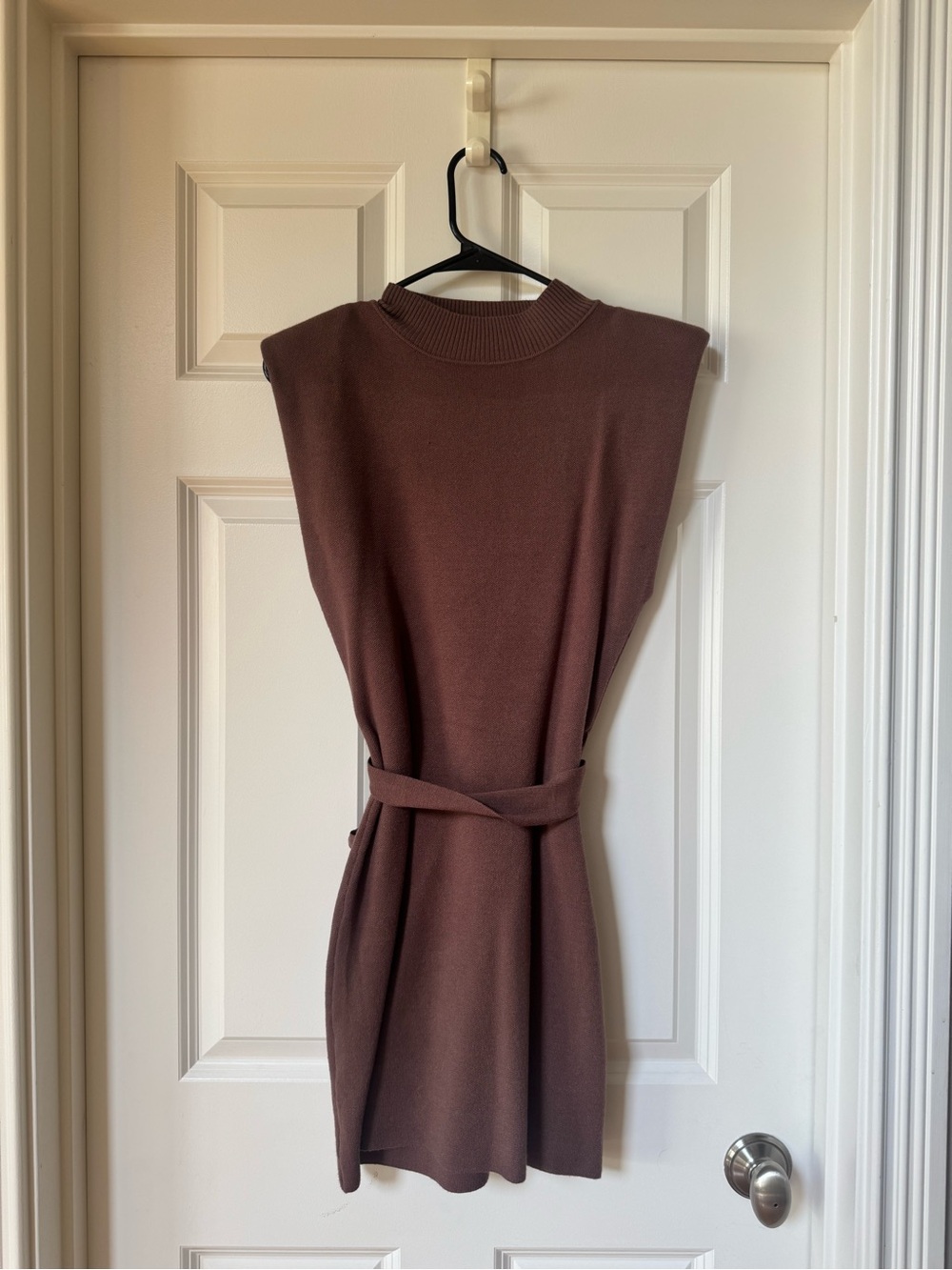 NWT Le Lis Brown Sleeveless Belted Knit Mini Dress